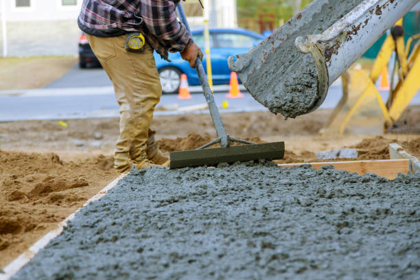 Best Concrete Contractor Near Me  in Shadeland, IN